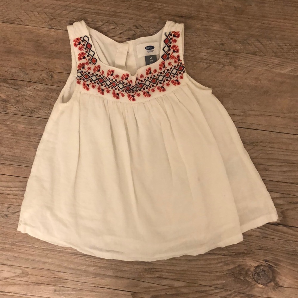 Old Navy Toddler tank 👏🏻👏🏻